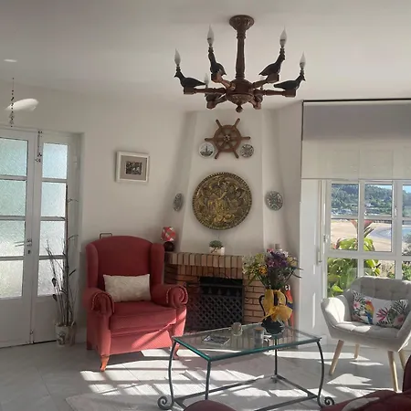 Comfortable House With Sea View In Viveiro, 200 M² Casa de Férias